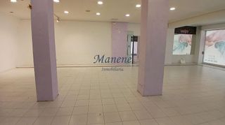 Local comercial en venta en San Pedro de Deusto-La Ribera en Bilbao