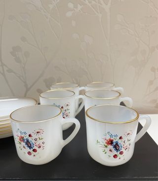 Juego café Arcopal antiguo flores