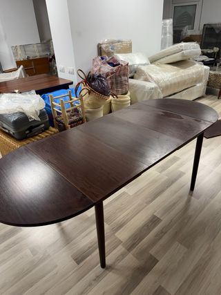 Mesa danesa ovalada extensible