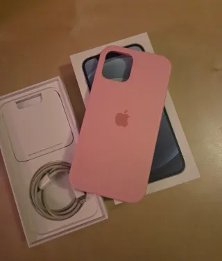 iPhone 12 128GB Verde + funda rosa