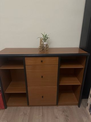 Mueble de oficina con cajon, estantes y carpeteros
