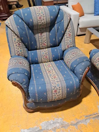 Tresillo mas butaca Clásica