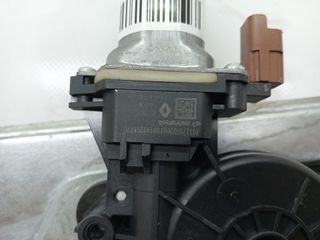 ELEVALUNAS DELANTERO DERECHO DACIA SANDERO (5)