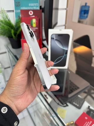 iPhone 16 Pro Max 256GB Bianco