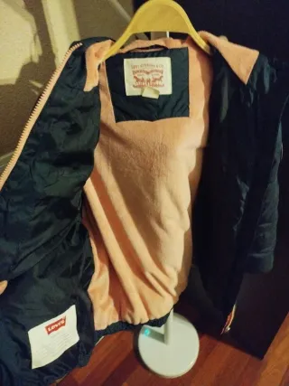 Plumas Levi's Azul Marino con Capucha , talla 12