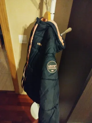 Plumas Levi's Azul Marino con Capucha , talla 12