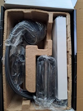 MSI MAG Coreliquid P240 Refrigeración Líquida