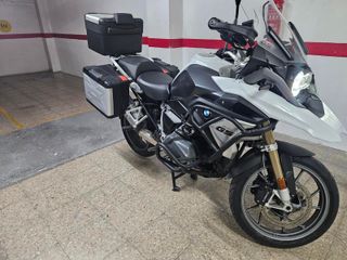 BMW R1250GS