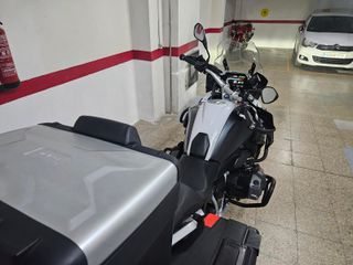 BMW R1250GS