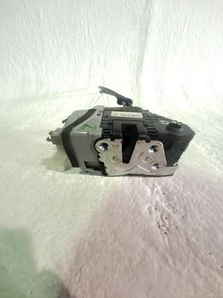 CERRADURA PUERTA DELANTERA IZQUIERDA HYUNDAI TUCSON