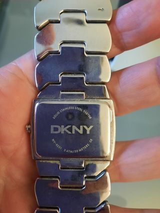 Reloj DKNY plateado