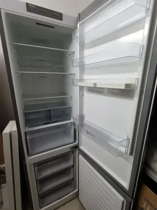 Frigorífico Balay 3KFE763XI