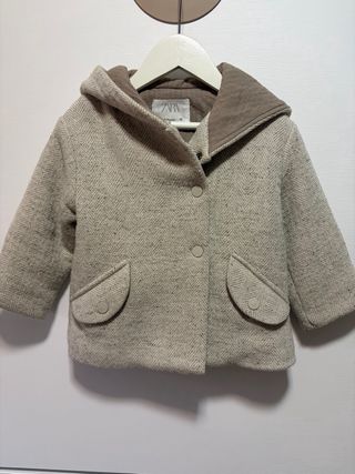 Abrigo unisex zara 18-24M
