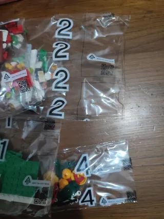 Set Lego 30688 tucano + 40702 cornice