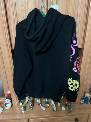 Sudadera Bershka Negra Estampada Mujer