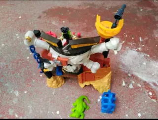 Lote Juguetes Nerf Fortnite y Tren