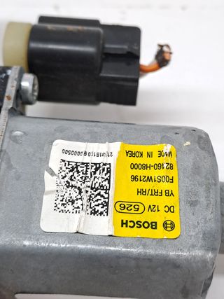 ELEVALUNAS DELANTERO DERECHO KIA STONIC (4)