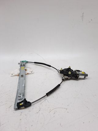 ELEVALUNAS DELANTERO DERECHO KIA STONIC (4)