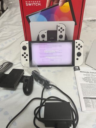 Nintendo Switch OLED Blanca y Negra