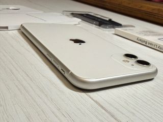 iPhone 11 128GB Bianco in Scatola Originale e Controllato