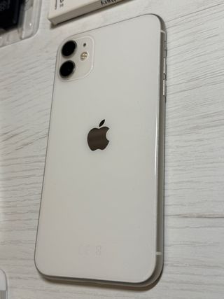 iPhone 11 128GB Bianco in Scatola Originale e Controllato