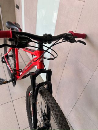 Bicicleta de Montaña Racer Roja