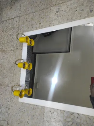 Espejo baño con 3 focos y balda cristal