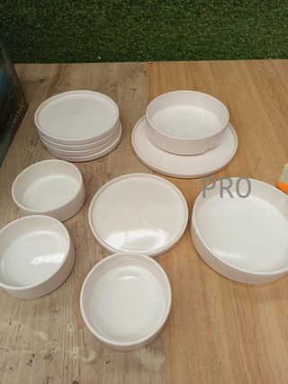 Set di stoviglie complete