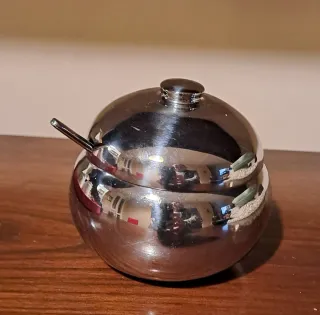 Zuccheriera in acciaio con cucchiaino