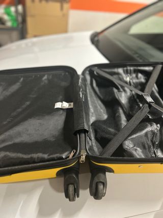 Maleta de cabina amarilla