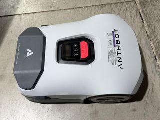 Robot cortacésped Profesional ANTHBOT Genie 600