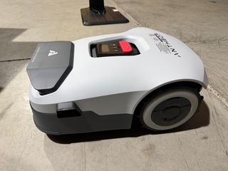 Robot cortacésped Profesional ANTHBOT Genie 600