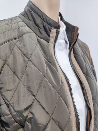 Cazadora acolchada Zara verde caqui mujer