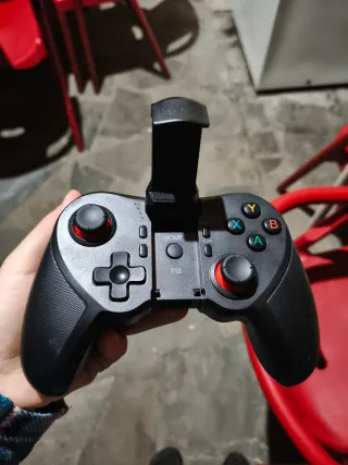 Mando de videojuegos negro