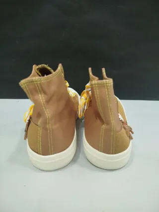 Zapatillas lona altas marrones con cordones