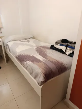 Cama individual con somier y colchón