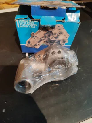 Bomba de Agua Ford Fiesta Escort MkI