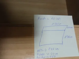 Mostrador de tienda madera y cristal