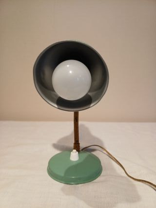 Lampada da tavolo vintage verde