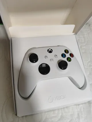 Xbox Series X Consola + Mando + Auriculares