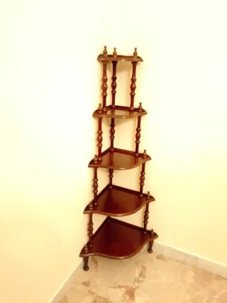 Mobile ad angolo in legno vintage