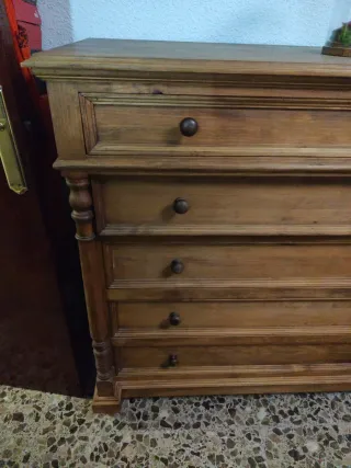 Cómoda rústica de madera