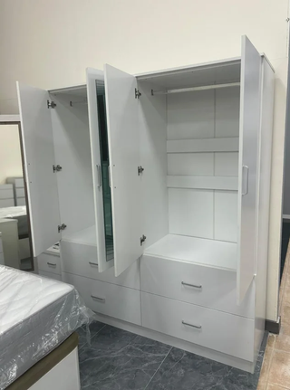 Nuevo armario de de 4 puertas BARATO!!