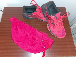 Conjunto zapatillas pádel y riñonera