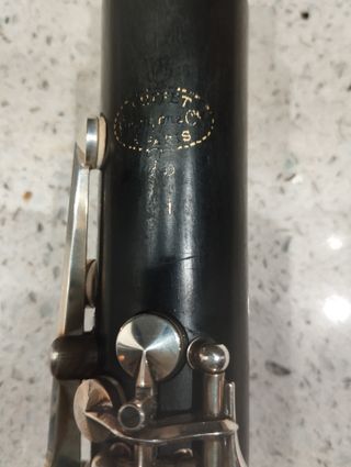 Clarinete Buffet modelo E11 con estuche.