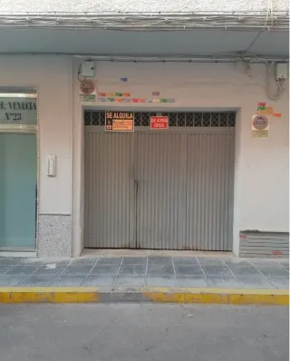 Se alquila plaza de garaje para moto