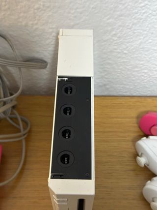 Lote 2 Consolas Nintendo Wii + Mandos y Juegos