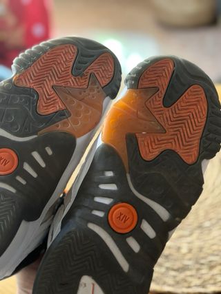 Zapatillas Jordan 8 Retro Naranja Blanco 38.5