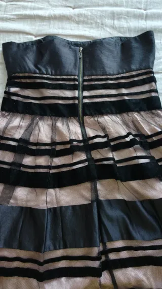 Vestido palabra de honor negro y rosa