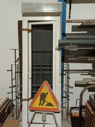 Vendo ventanas y puertas de 2 mano